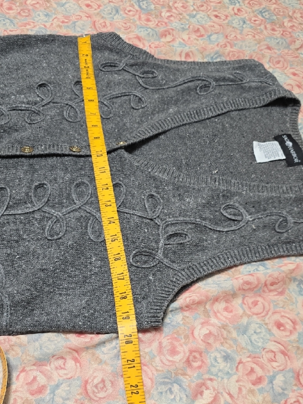 Gray Knit Button-Front Sweater Vest - Picture 4 of 6